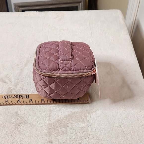 My Tagalongs Coco Quilt Jewelry Cube Case - Picture 5 of 6